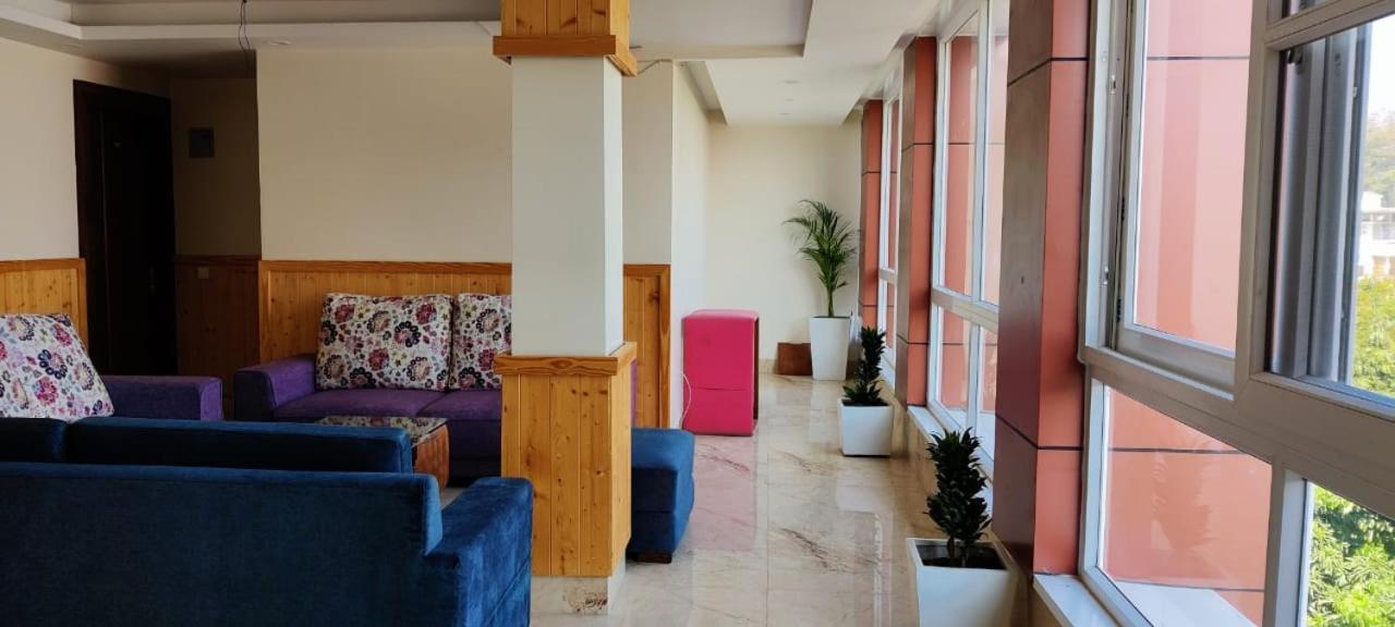 Hotel Maira 데라둔 외부 사진