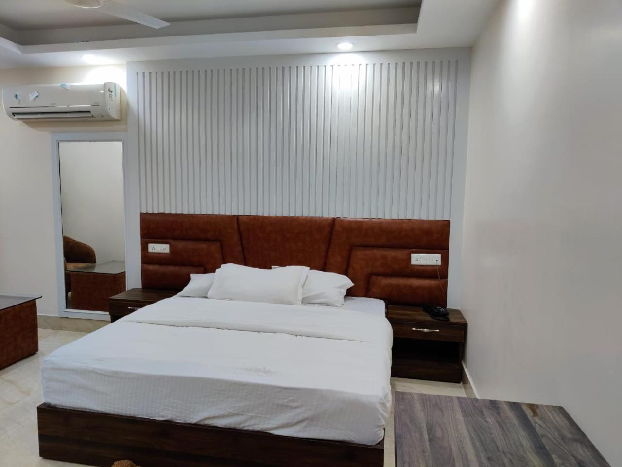 Hotel Maira 데라둔 외부 사진